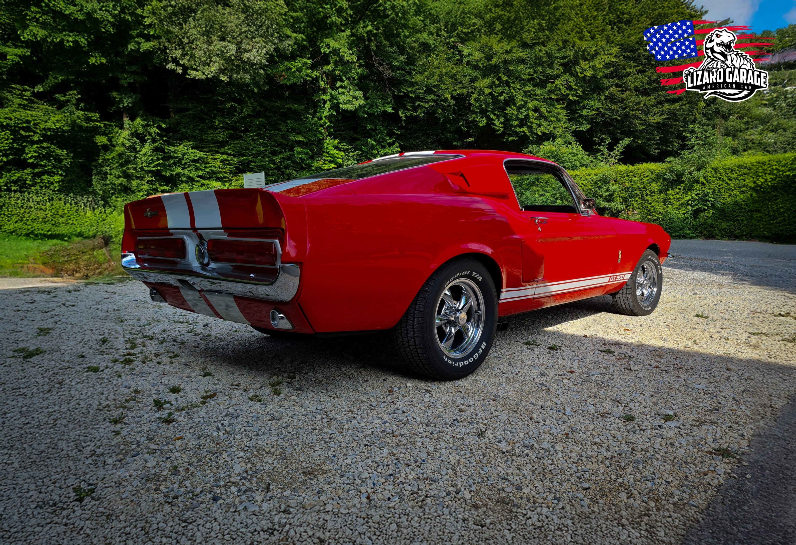 Lire la suite à propos de l’article Ford Mustang Shelby GT500 de 1967 : Une icône américaine